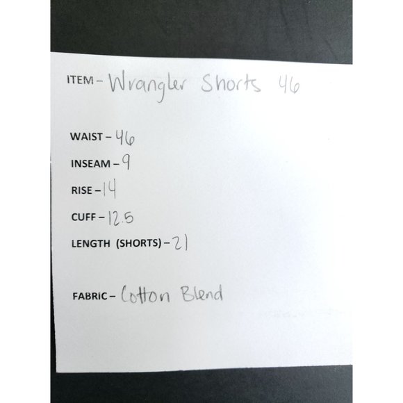 Wrangler Men's Size 46 Cargo Utility Shorts Tan - Picture 6 of 6